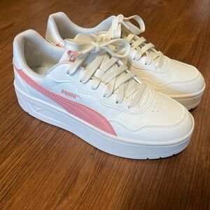 Puma Women's White and Pink Sneakers